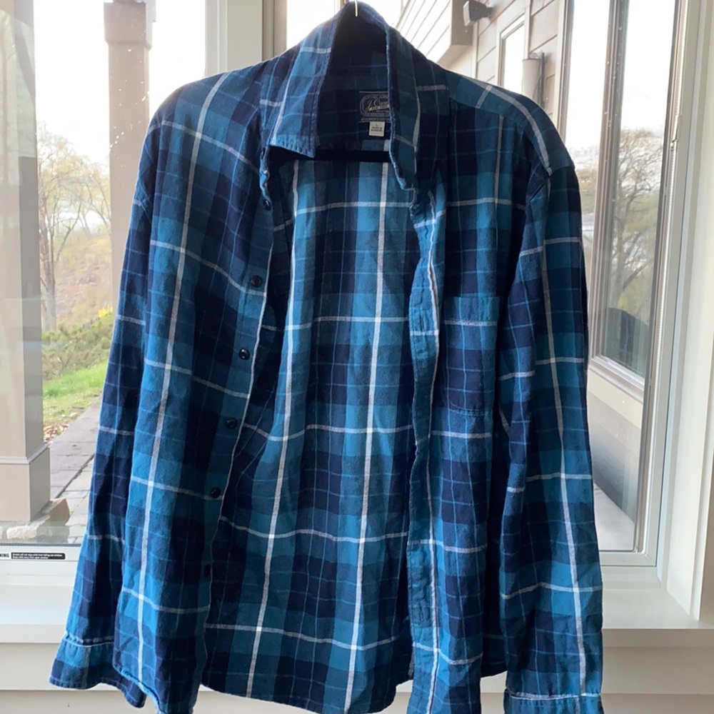 J Crew Casual Button Down Shirt (Large)